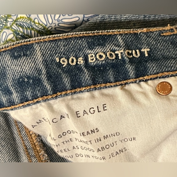 NWOT American Eagle 90’s bootcut Size 10 jeans - Picture 3 of 7